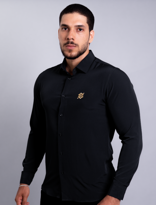 Camisa Social modelagem Slim na cor Black - Imagem 3