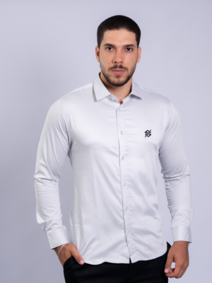Camisa Social modelagem Slim na cor Ice Performance