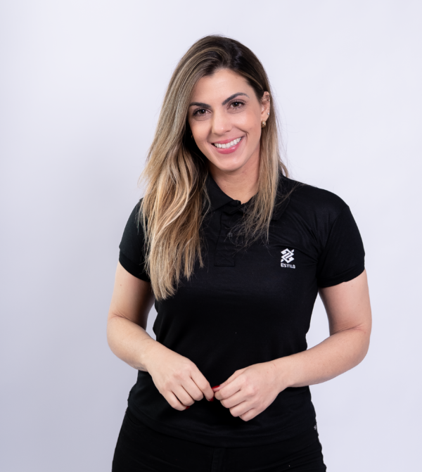 Camiseta Polo BB Estilo na cor Preta com símbolo bordado na cor Branca