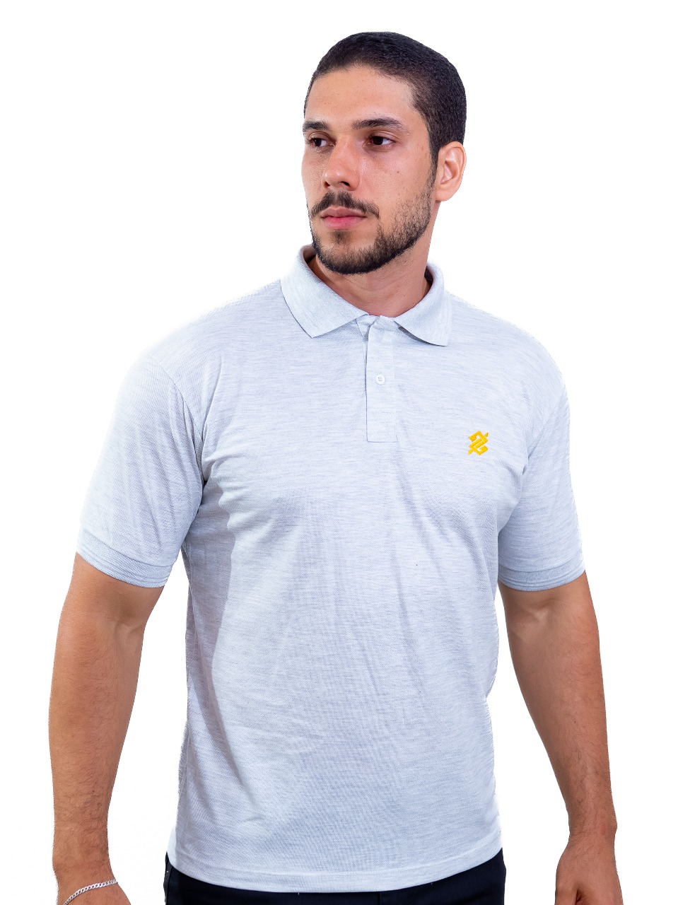 Camiseta Polo Banco do Brasil na cor Branca com símbolo bordado na cor Amarelo