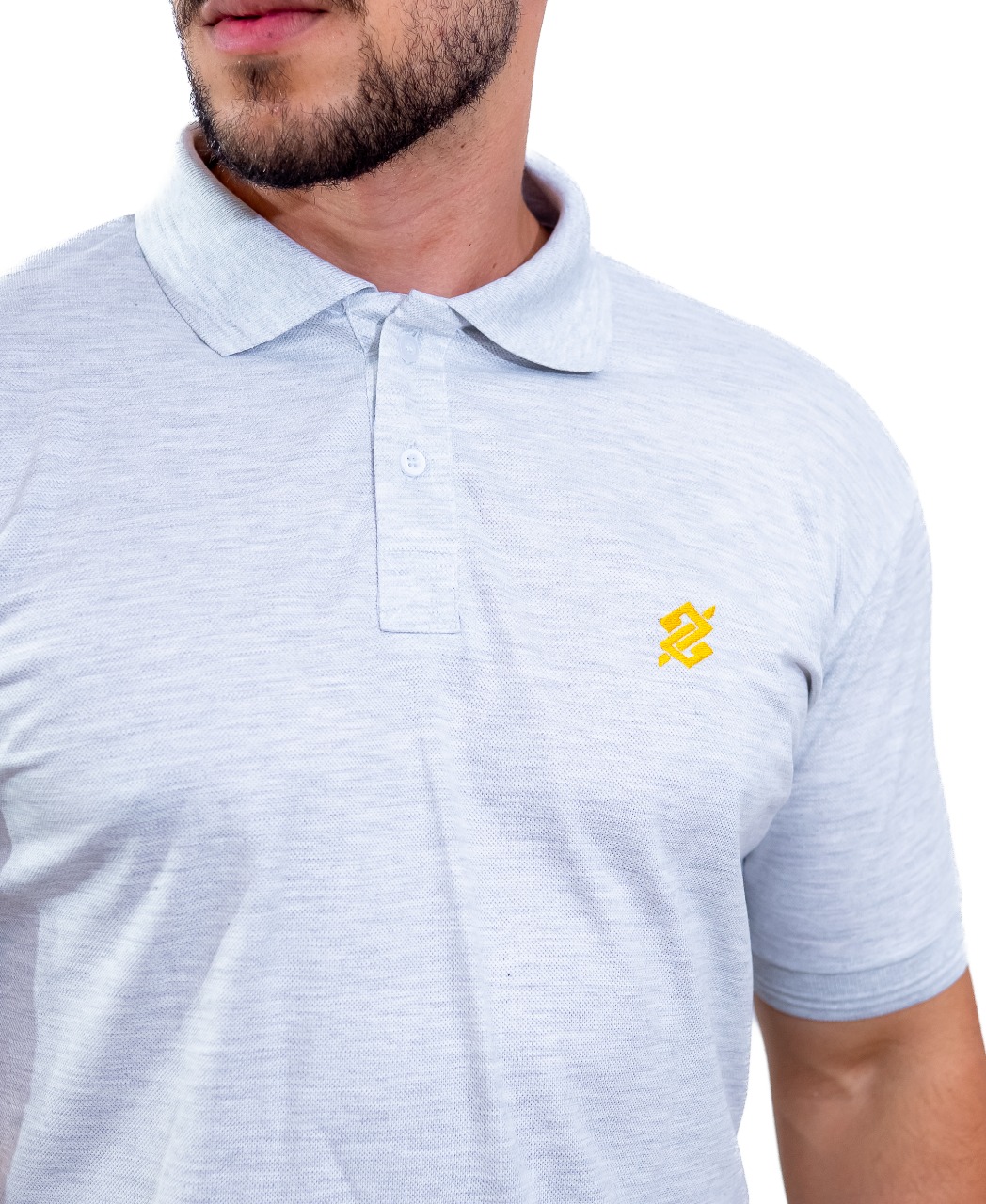 Camiseta Polo Banco do Brasil na cor Branca com símbolo bordado na cor Amarelo - Imagem 2