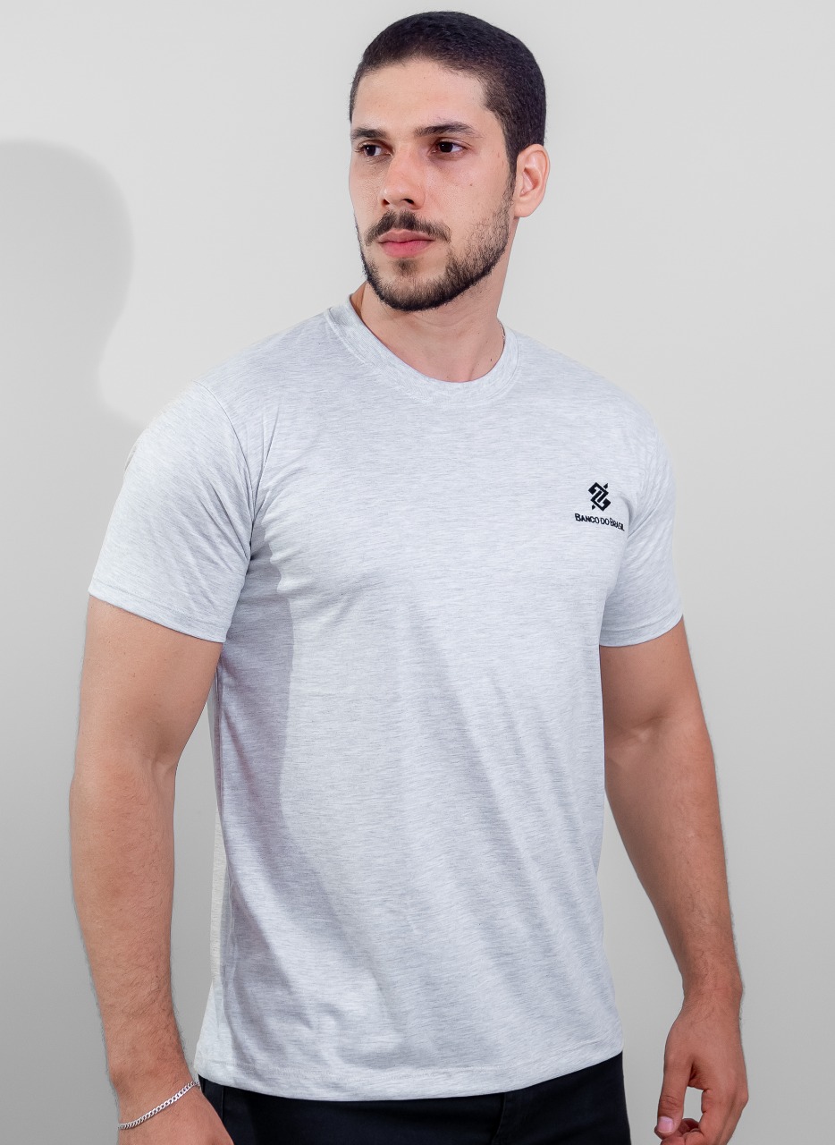 Camiseta Gola Redonda Banco do Brasil na cor Mescla Gelo com símbolo bordado na cor Preta